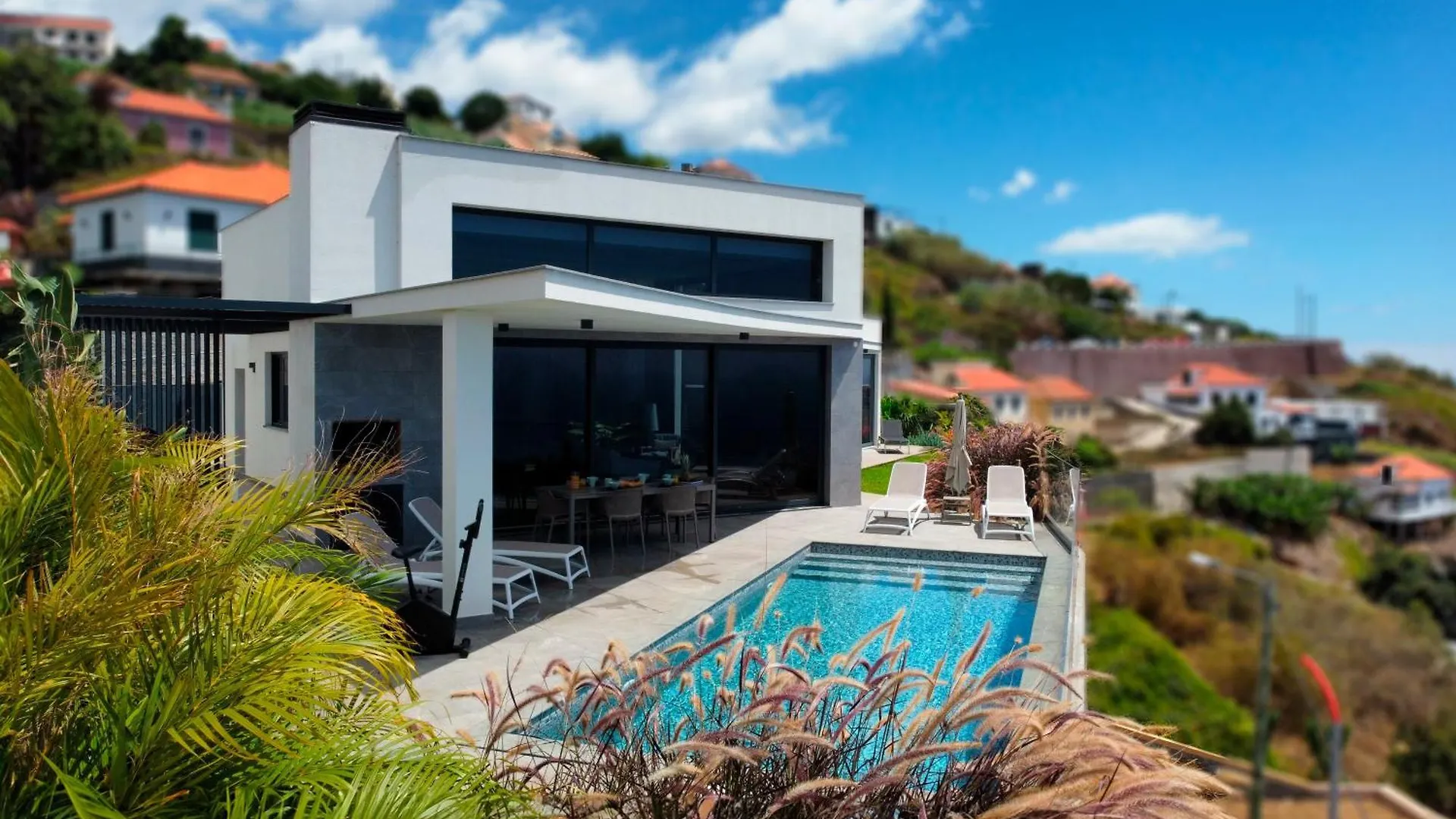 Villa Estrelícia by MHM Ribeira Brava Portugal