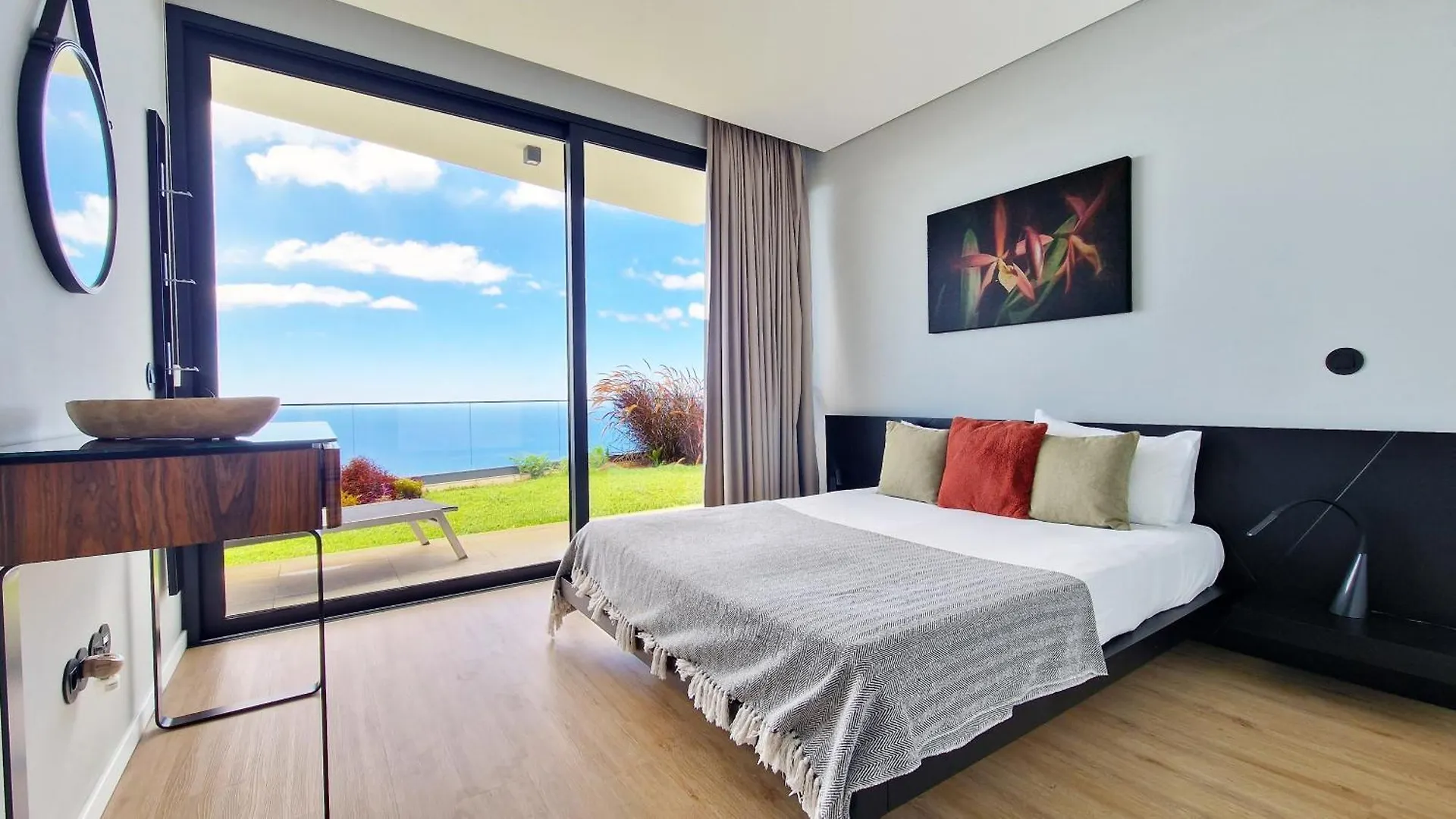 Villa Estrelícia by MHM Ribeira Brava