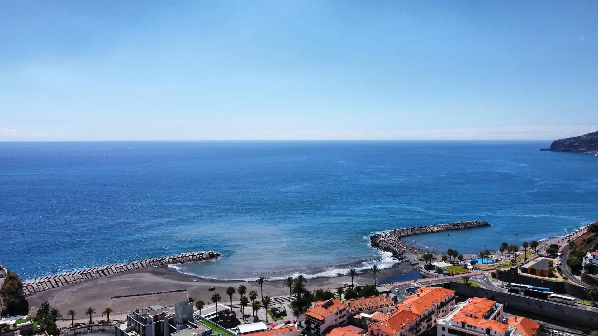 Villa Estrelícia by MHM Ribeira Brava